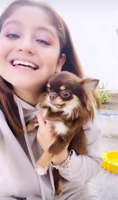 vivi sevilla adlı kullanıcının Karol Sevilla bebé panosundaki Pin