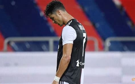 Ronaldo H T H I Trong Cu C Ua Chi C Gi Y V Ng Serie A