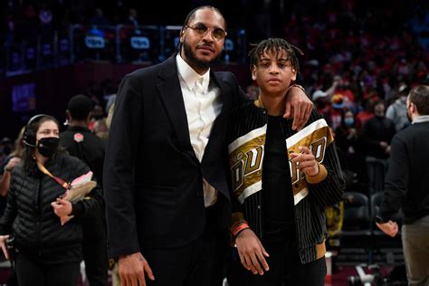 Carmelo And La La Anthony S Son Kiyan Gets College Basketball