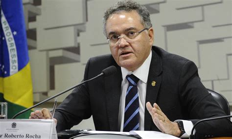 Roberto Rocha aparece como maior beneficiado do Maranhão em emendas de