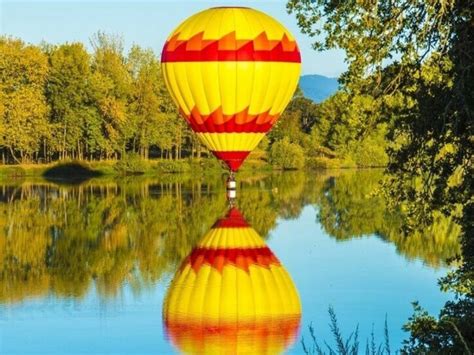 T For 2 Hot Air Balloon Flight And Relaxing Massage For You Both