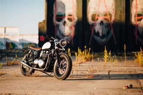 Triumph T100 Custom Bobber By Unik Edition Triumph T100 Triumph