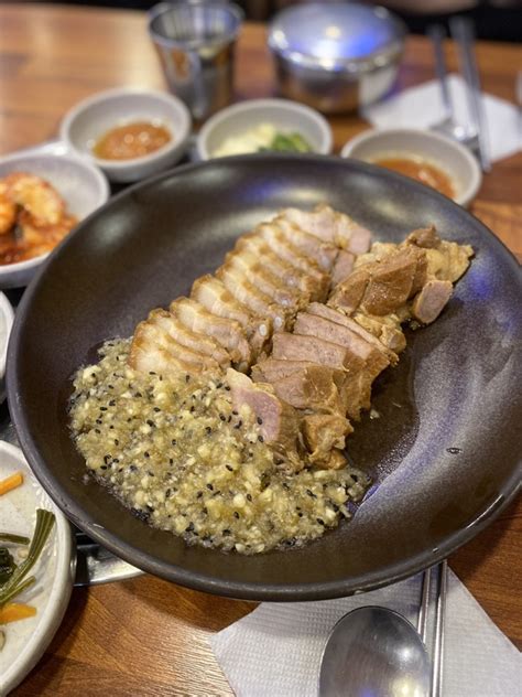 충정로맛집 서대문맛집 마늘보쌈맛집 직장인밥집 직장인점심 직장인회식 신원당마늘보쌈감자탕칡냉면칼국수 솔직