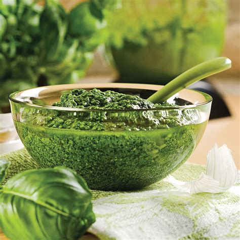 Pesto De Basilic Recettes Cuisine Et Nutrition Pratico Pratique