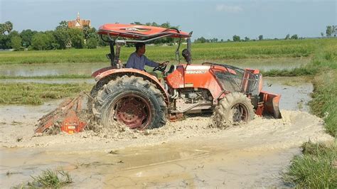 Tractor Kubota M6040 SU Working In Mud And Water Part 1 YouTube