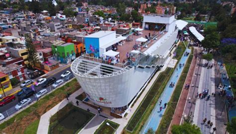 Barco Utopía en Iztapalapa el acuario digital más grande de América