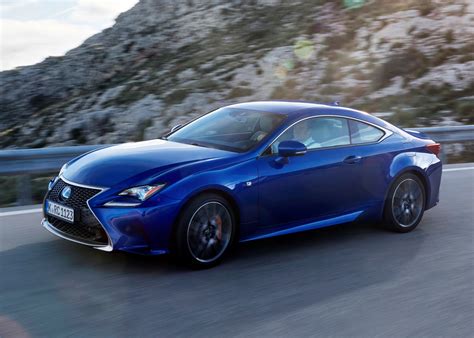 Lexus RC Coupe Review (2015 - ) | Parkers