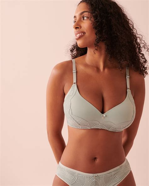 Lightly Lined Wireless Sleek Back Bra Morning Blue La Vie En Rose