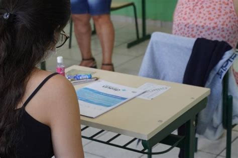 Professor Comenta Tema Da Redação Do Vestibular Galileo