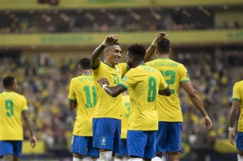 Brasil Goleia O Uruguai Em Manaus Pelas Eliminat Rias Da Copa