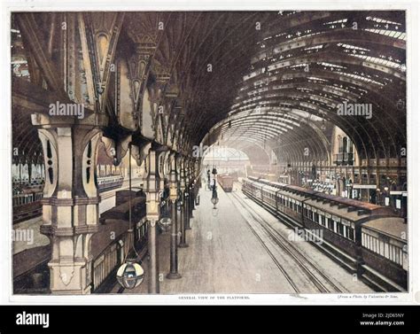 Paddington Railway Station. Interior of the terminus with a general ...