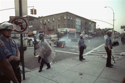 1990s New York Photos: 51 Images Of A City On The Brink