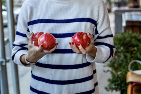 Inside Yes Apples Quest To Build A Brand Around Fruit Modern Retail