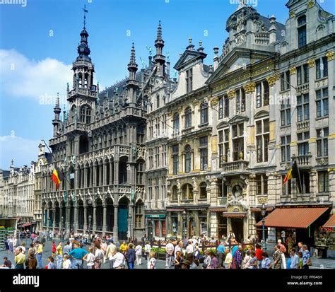 Outdoor Cafes Grand Place Brussels Banque De Photographies Et Dimages