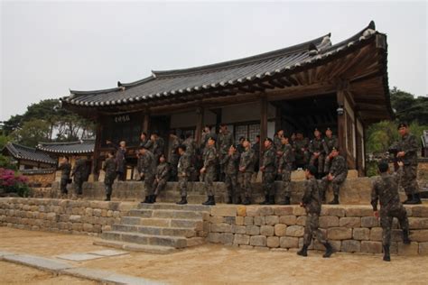 육군훈련소 장병 살랑살랑 봄바람 타고 논산탐방 가자