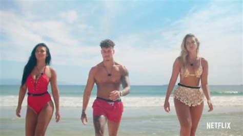 Too Hot To Handle Cast S Instagram Accounts Follow The Stars Of The Netflix Dating Capital