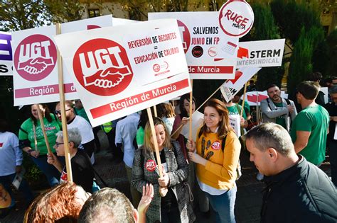 Fotos Manifestación De Educación Contra Los Recortes En Murcia En Imágenes La Verdad