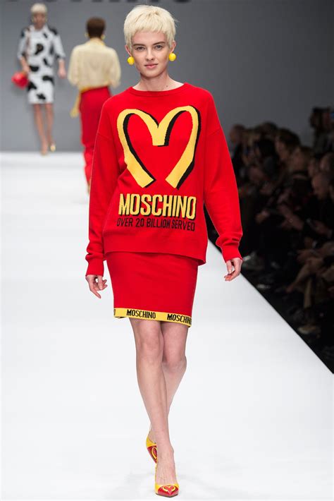 Moschino Fall 2014 Ready-to-Wear Collection | Vogue