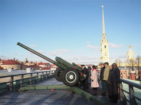 Выстрел пушки Петропавловской крепости ознаменовал начало «Седьмых ...