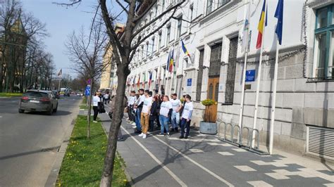 Dominic n a făcut nimic Timișorenii au protestat împotriva cenzurii