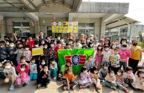 送愛到偏鄉 愛心餐車開進國小製作雞蛋糕 生活 自由時報電子報