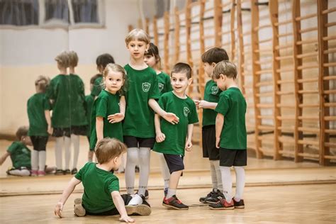 Jak Dobra Zaj Cia Sportowe Dla Dziecka Akademia Pi Karska Pro Pozycja