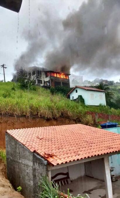 Maricá Casa pode ter sofrido incêndio após queda de raio Maricá Info