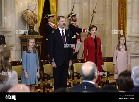 L R Princess Leonor Of Spain King Felipe Vi Of Spain Queen Letizia