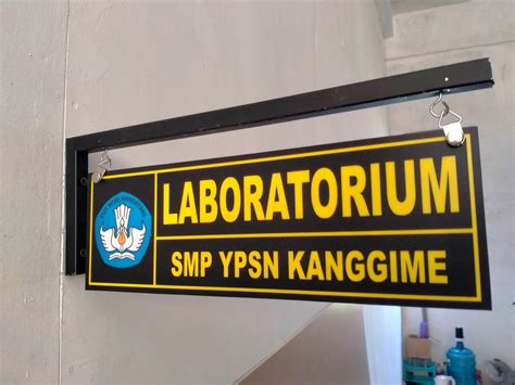 Papan Nama Ruangan Lazada Indonesia
