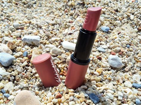 Essence Nude Long Lasting Lipstick Uzun S Re Dayan Kl Nude Ruj Cool Nude