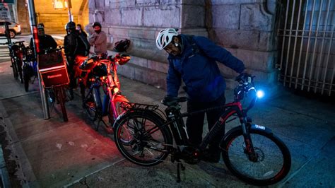 E Bike Battery Fires Pushing Nyc Toward A Ban In Public Housing Ars Technica