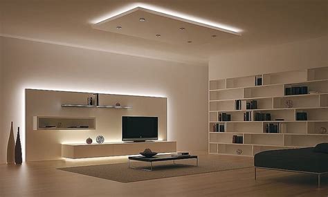 Светодиодная лента в мебели | Prateleiras de sala de estar, Casas ...