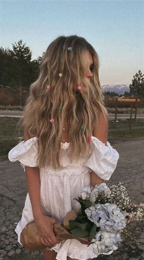 Cute Hairstyles For Summer Beach Days Hair Down Colourful Hair