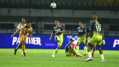 Persib Bandung Resmi Perpanjang Kontrak Dedi Kusnandar Unggah Pesan