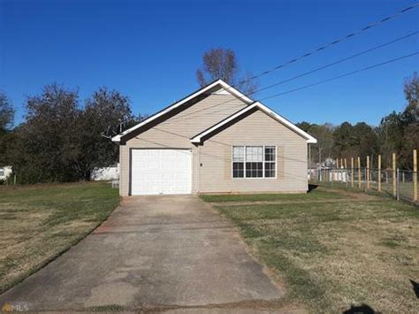 1 Rest Haven Road, Barnesville, GA 30204 | 14 Photos | MLS #10083118 - Movoto