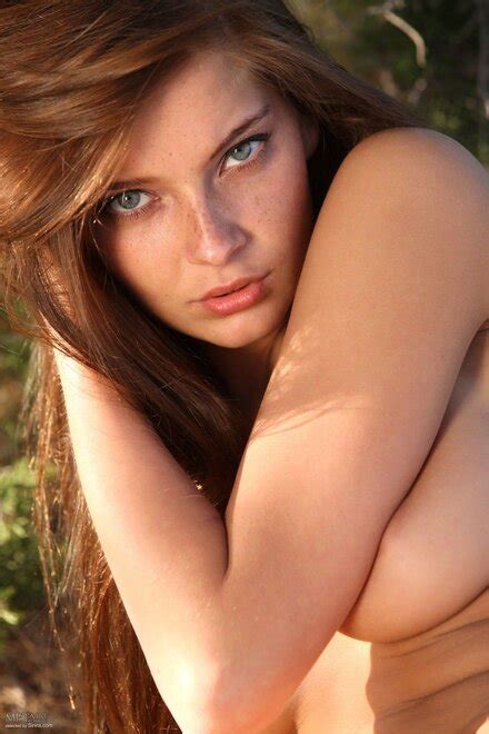 Indiana Poses Nude By The Water Prettiest Photos Shoot Porn Pic