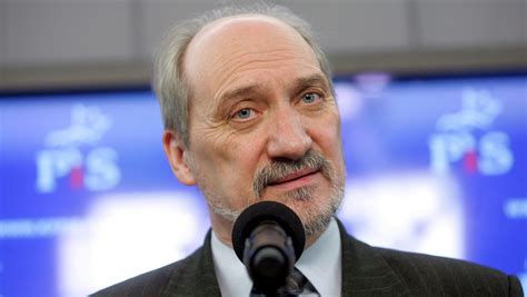 Macierewicz Postawi Tuska Przed S Dem Wiadomo Ci