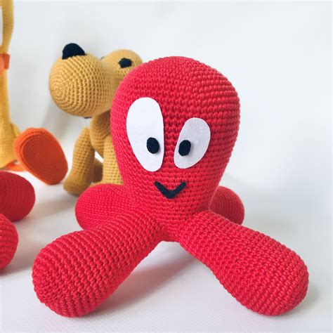 Octopus Fred Friend Pocoyo 13cm5in Inspire Uplift