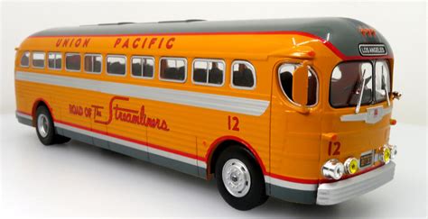 Now Available Gm Pd Bus Silversides Union Pacific Railroad