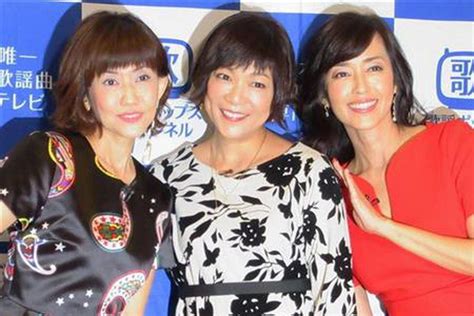 堀と同期花の82年組がエール、松本伊代「退院したら同窓会」（12ページ） サンスポ