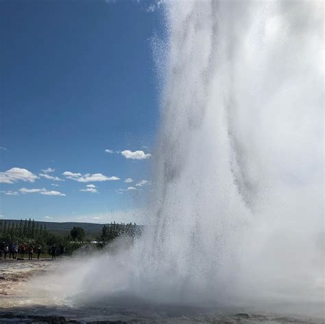 Geyser eruption in Iceland photos - Iceland Highlights