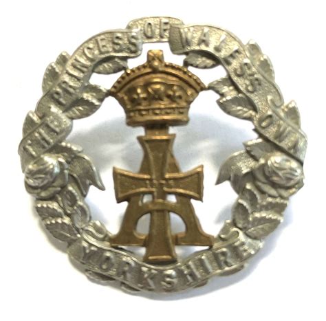 Yorkshire Regiment Victorian Cap Badge Circa 1896 1908