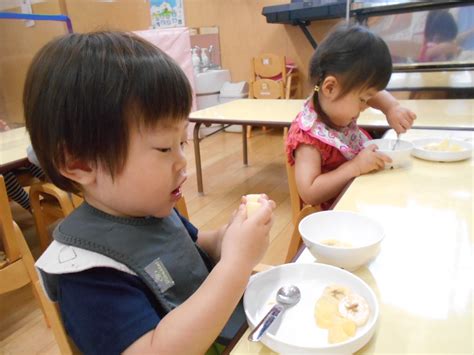 食育 フルーツポンチ作り みかん組 たんぽぽ保育所第二六町園 足立区・品川区・墨田区の東京都認可・認証保育所 たんぽぽ保育所グループ