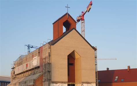 Zabrzmi Dzwon O Imieniu W Jan Pawe Ii Zawi Nie Na Wie Y Nowego