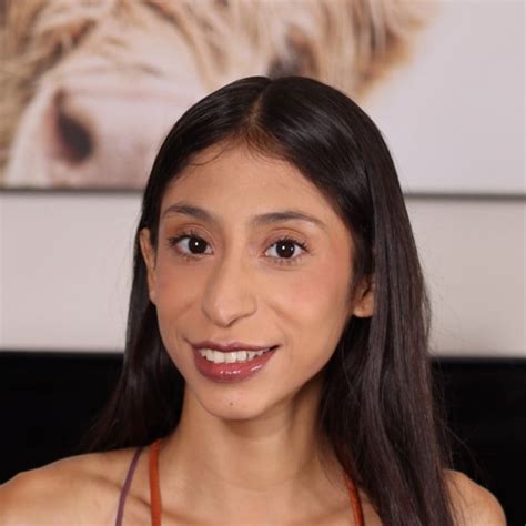 Sona Bella VR Porn Videos VRPorn