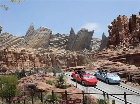 Best Ways To Get From John Wayne Airport Sna To Disneyland