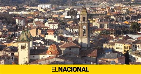 Una sentencia obliga al Ayuntamiento de Torelló a colgar la bandera