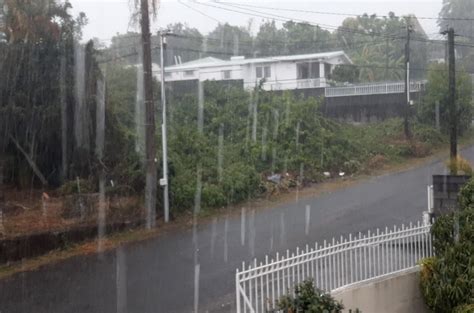 Averses De Pluie Et Orages Dans Le Sud Et L Ouest