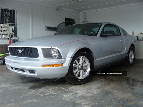 2006 Ford Mustang Base Coupe 2 Door 4 0l