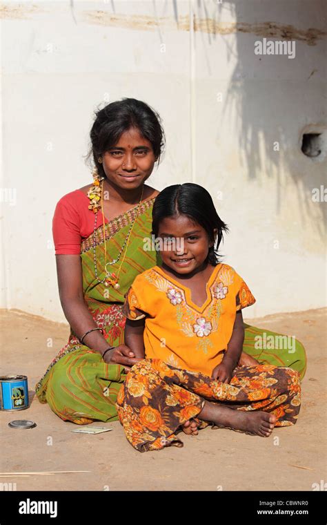 Smiling Mother With Daughter Andhra Pradesh South India Stock Photo Alamy